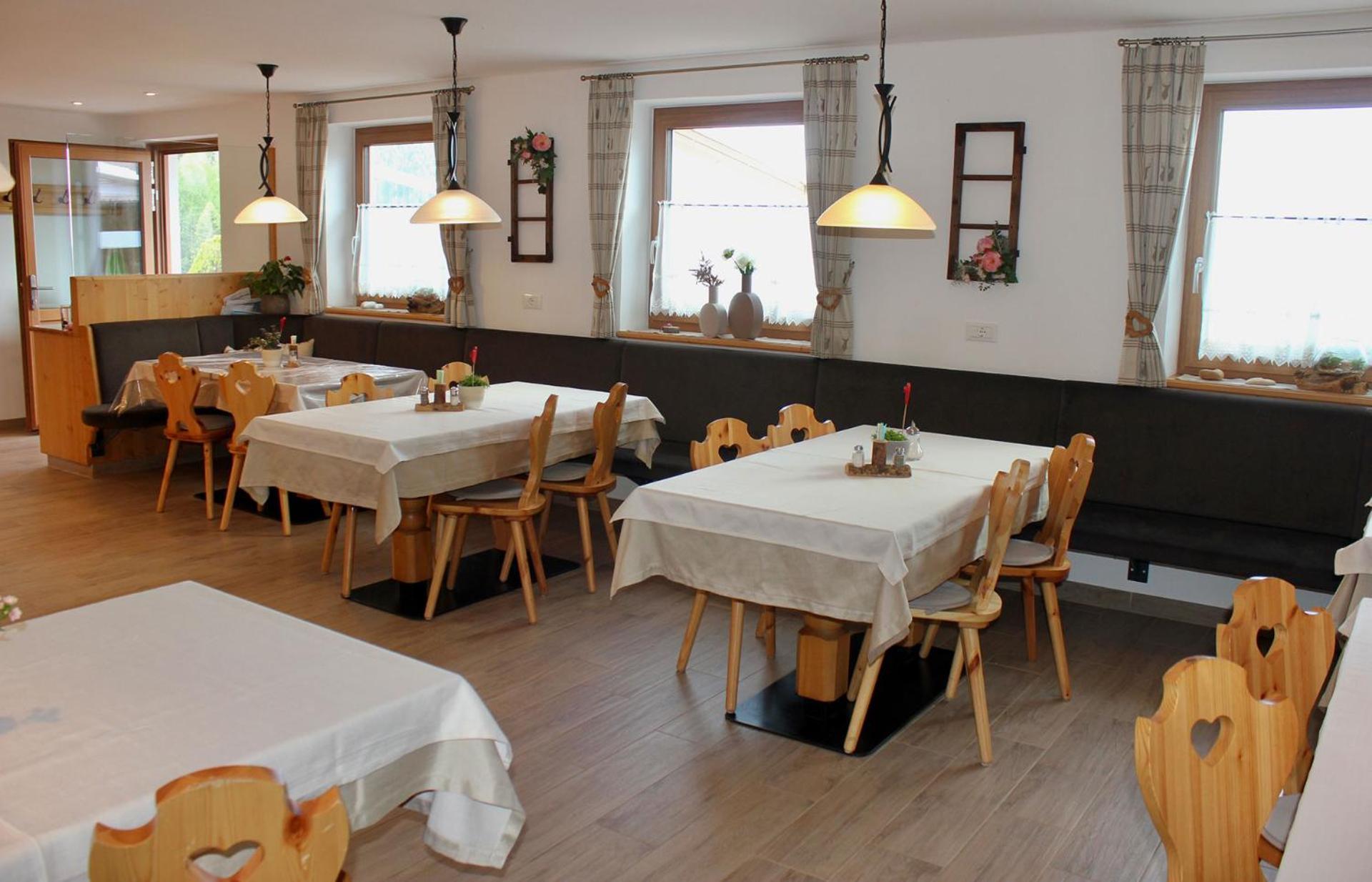 Gasthaus Oberkirn Schenna Bagian luar foto