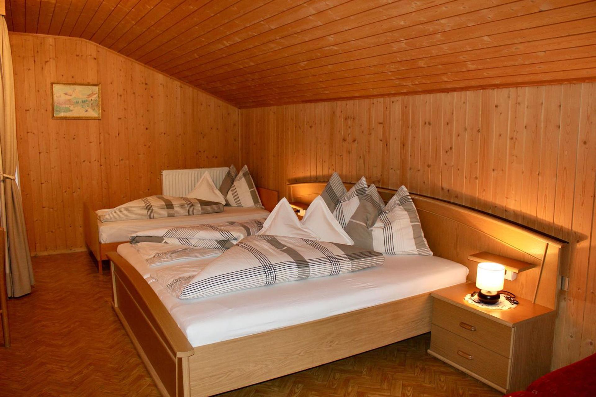 Gasthaus Oberkirn Schenna Bagian luar foto
